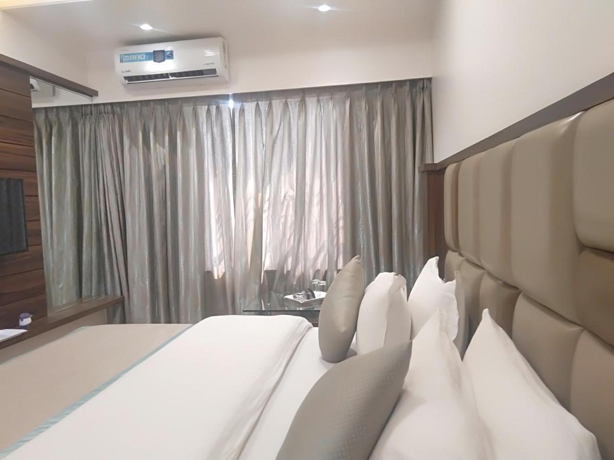 Hotel Shiv Sangram アフマドナガル エクステリア 写真