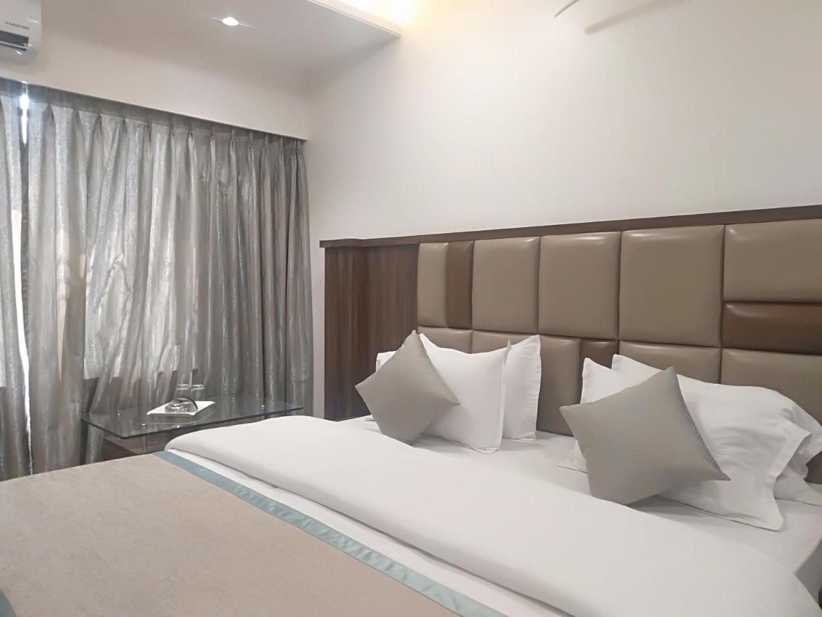 Hotel Shiv Sangram アフマドナガル エクステリア 写真