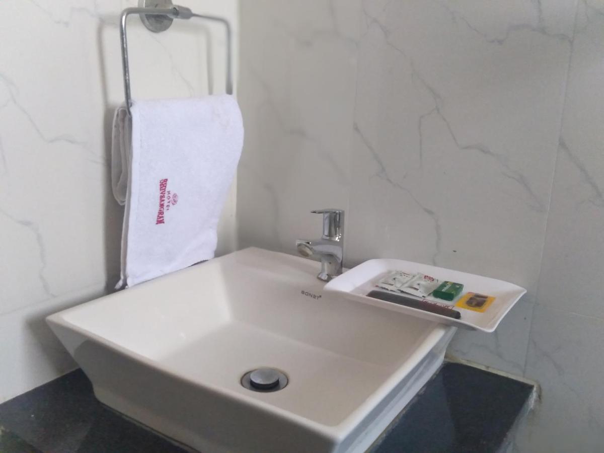 Hotel Shiv Sangram アフマドナガル エクステリア 写真